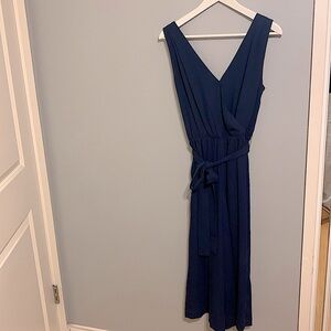 Babaton Maximillian jumpsuit in navy blue.